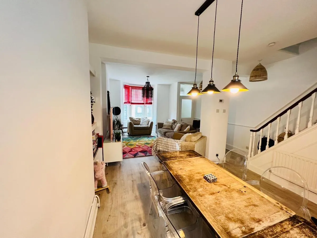 펜션 Stylish Super Central Modern Townhouse Retreat 브라이턴 영국